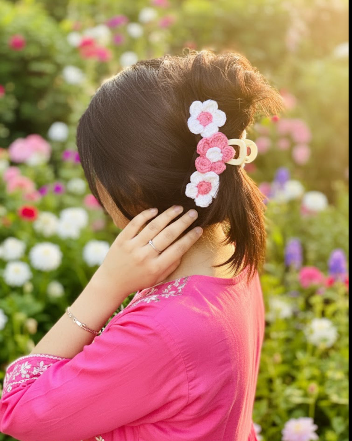 Crochet daisy hair claws